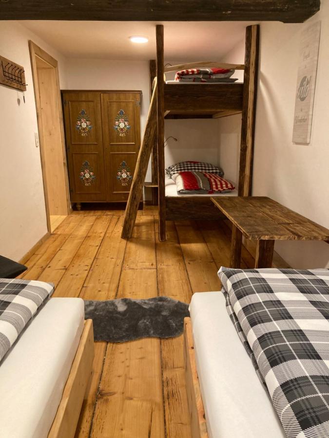 Apartment Bandltroga